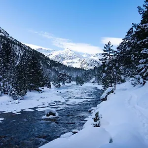 https://chaleur-moderne-des-pyrenees.midi-pyreneeshotels.com